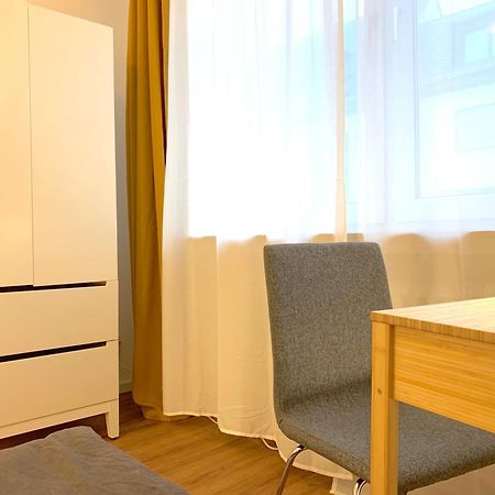 Apartment In Koeln / Cologne Mit Allem Drum Und Dran Екстериор снимка